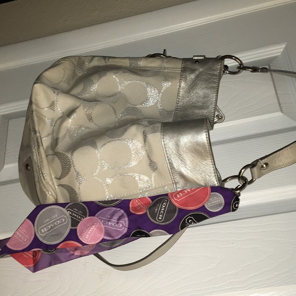 Coach Zoe hobo bag - Picture 2 of 7